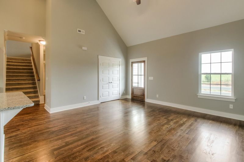 1016 Tulip Dr, Pleasant View, TN 37146