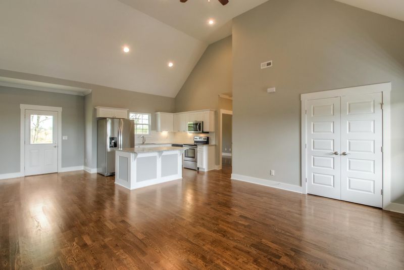 1016 Tulip Dr, Pleasant View, TN 37146