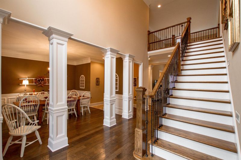 2817 Wynthrope Hall Dr, Murfreesboro, TN 37129