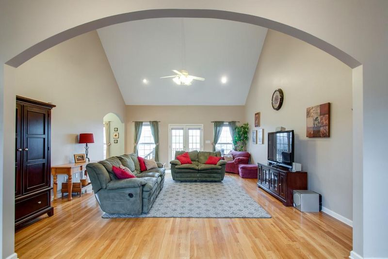 1234 Harmon Springs Rd, Dickson, TN 37055