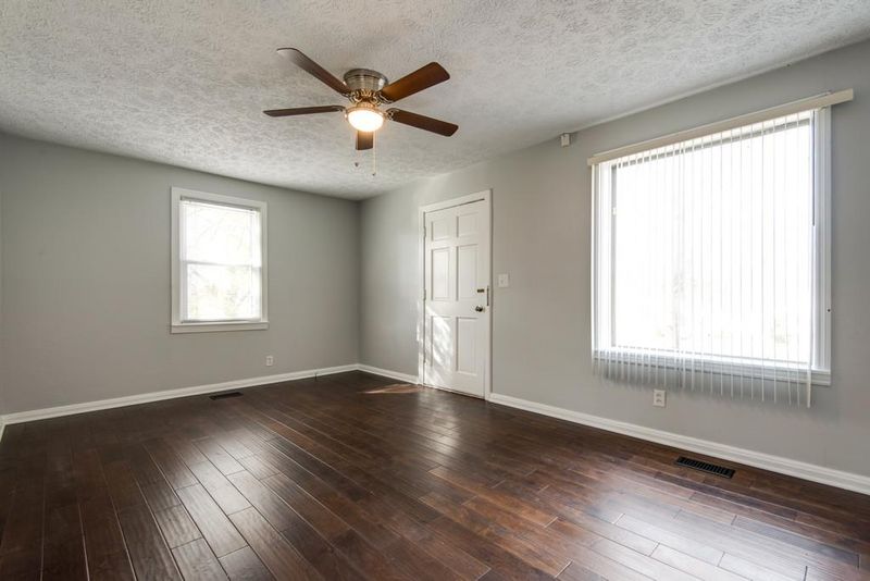1321 Kermit Dr, Nashville, TN 37217