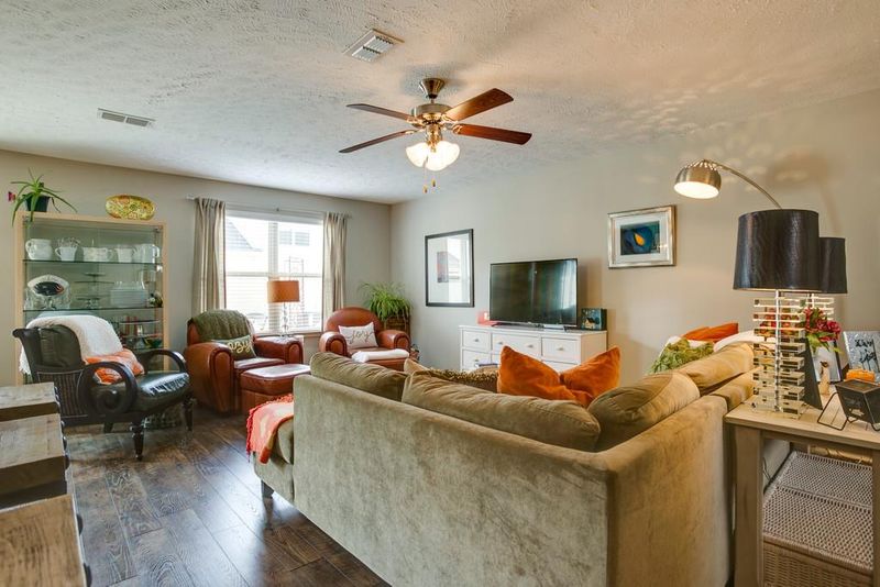 920 Dahlia Dr, Murfreesboro, TN 37128