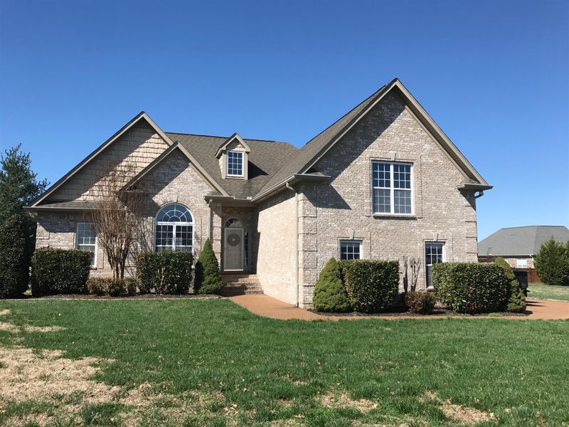 703 Heritage Rd, Lebanon, TN 37087
