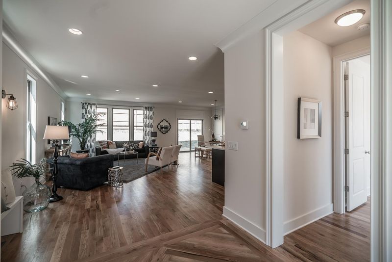 2009B Forrest Green, Nashville, TN 37216