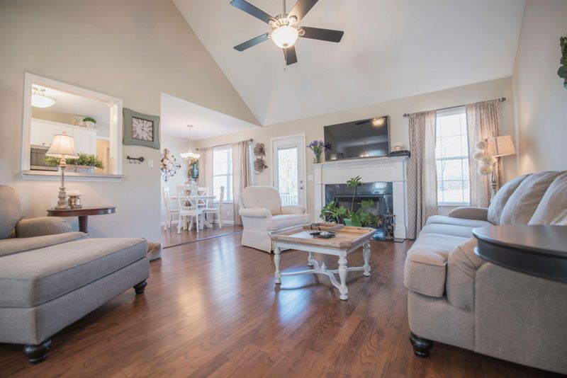 222 Turtle Rock Ct, Murfreesboro, TN 37129