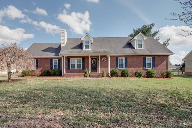 2213 Sassafras Dr, Murfreesboro, TN 37128