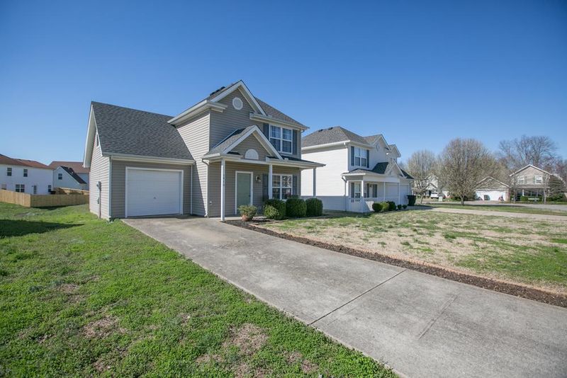 1416 Westview Dr, Murfreesboro, TN 37128