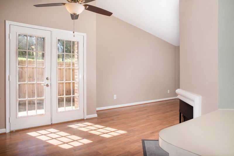 499 Hickory Glade Dr, Antioch, TN 37013
