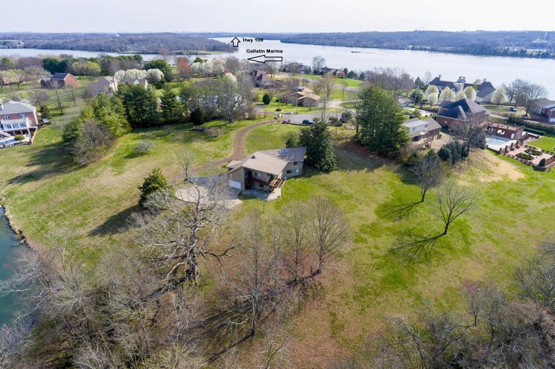 1275 Windsor Dr, Gallatin, TN 37066