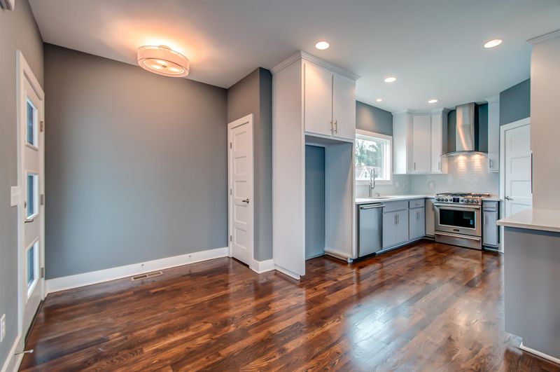 1310 A Porter Rd, Nashville, TN 37206