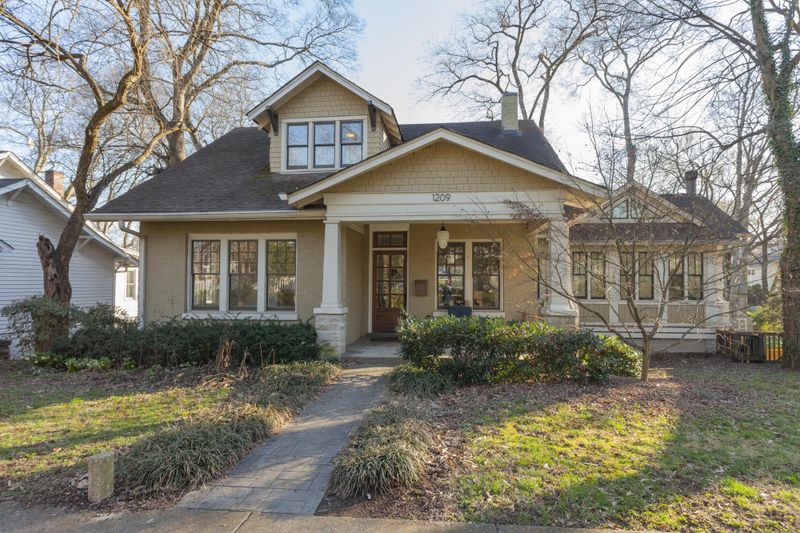 1209 Cedar Ln, Nashville, TN 37212