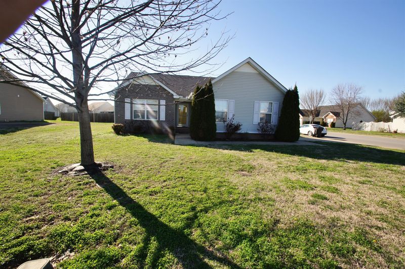 1808 Saint Andrews Dr, Murfreesboro, TN 37128