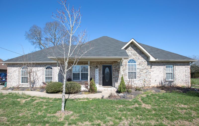 1110 Cascade Falls Dr, Murfreesboro, TN 37129