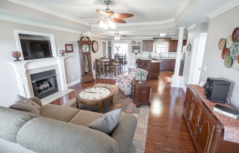 1110 Cascade Falls Dr, Murfreesboro, TN 37129