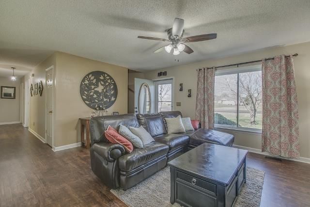 4244 Horseshoe Bend Trl, Murfreesboro, TN 37129