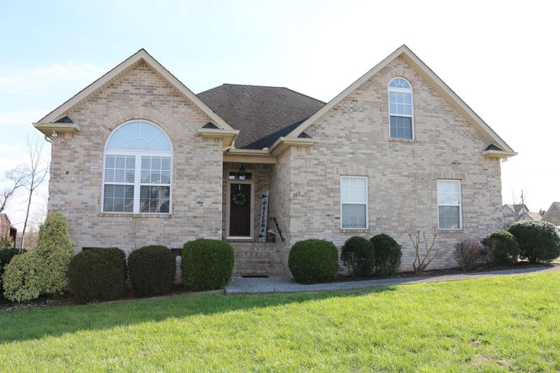 165 Stanley Dr, Gallatin, TN 37066