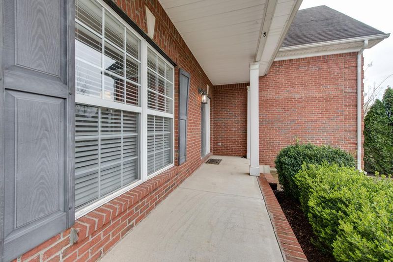 1763 Potters Ct, Murfreesboro, TN 37128