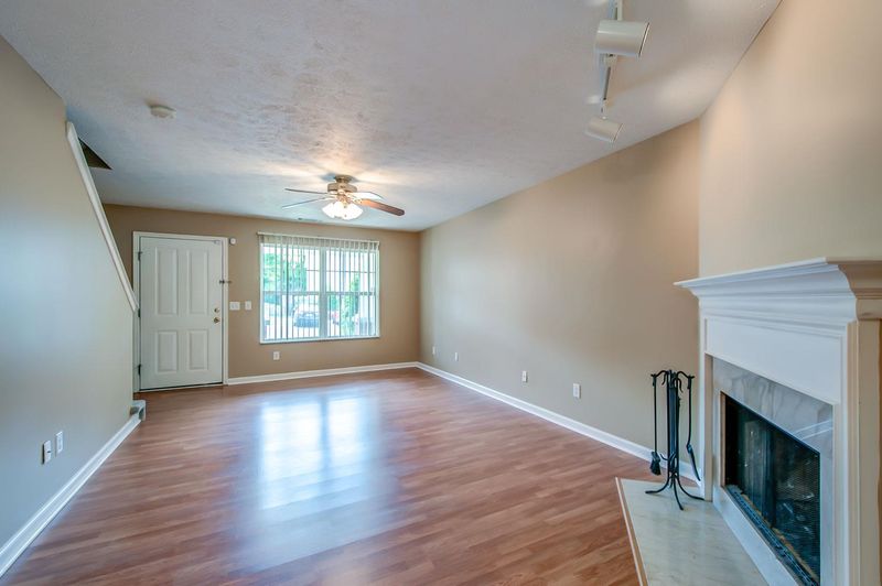 418 Flintlock Ct, Nashville, TN 37217