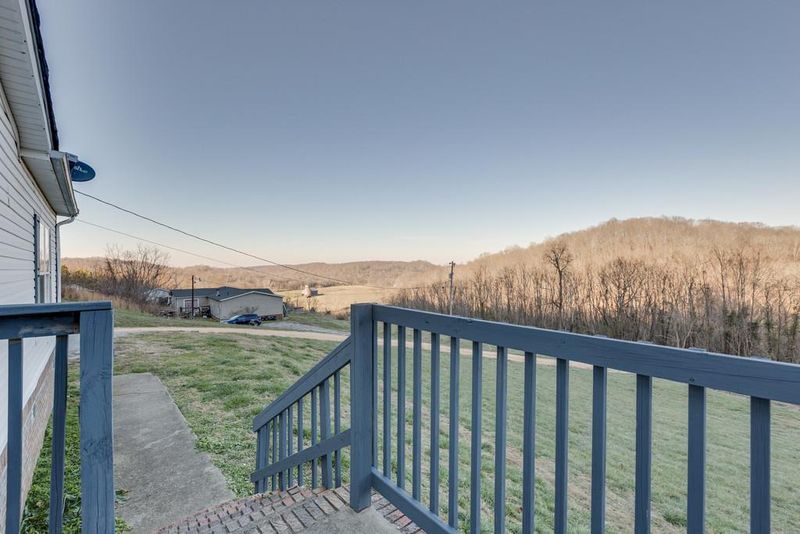 1918 Preacher Holt Rd, Mount Pleasant, TN 38474