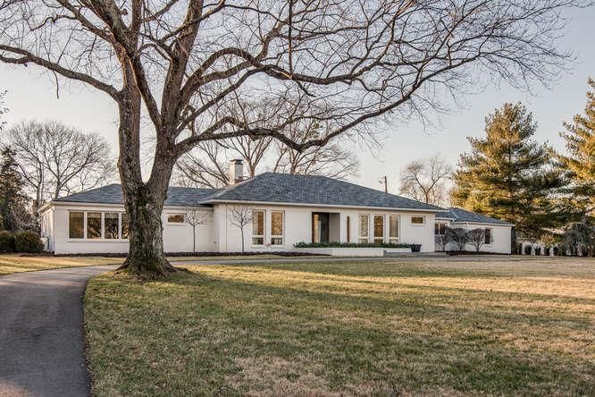 4441 E Brookfield Dr, Nashville, TN 37205