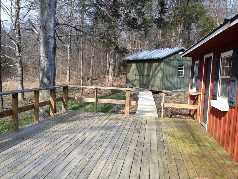 1355 Stoney Point Rd, Vanleer, TN 37181