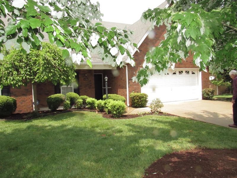636 Stonetrace Dr, Murfreesboro, TN 37128