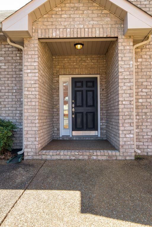 1109 Hickory Run Ct, Nashville, TN 37211