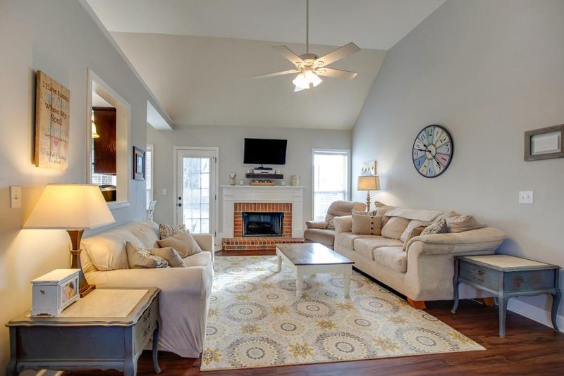 2820 Scoville Ln, Spring Hill, TN 37174