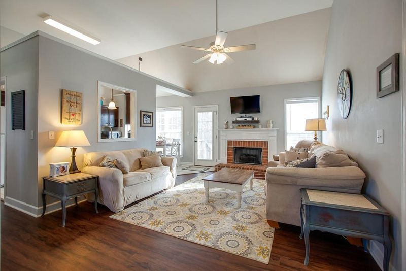 2820 Scoville Ln, Spring Hill, TN 37174