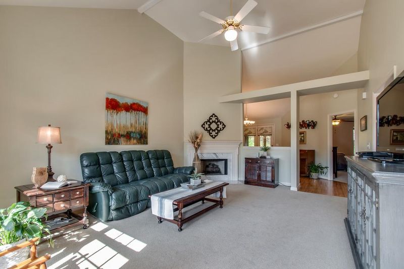 7733 Daniel Trce, Nashville, TN 37221