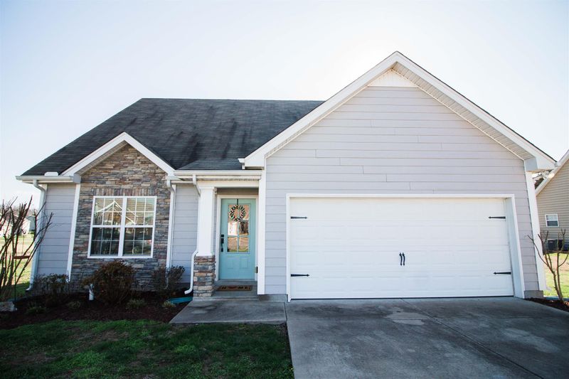 709 Silverhill Dr, Murfreesboro, TN 37129