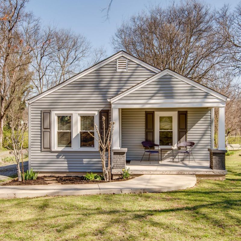 911 Curdwood Blvd, Nashville, TN 37216