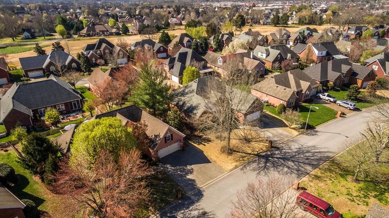2814 Crazy Horse, Murfreesboro, TN 37127