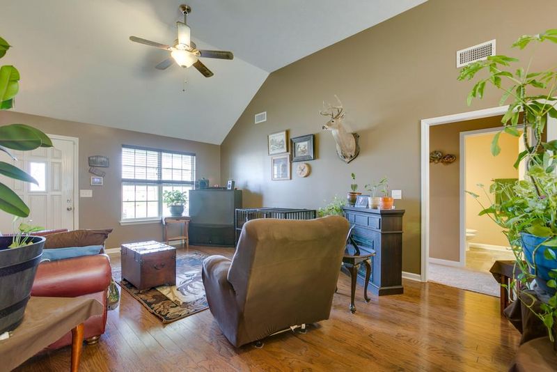 601 Silverhill Dr, Murfreesboro, TN 37129
