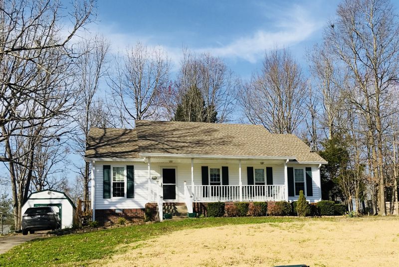 111 Black Oak Dr, Dickson, TN 37055
