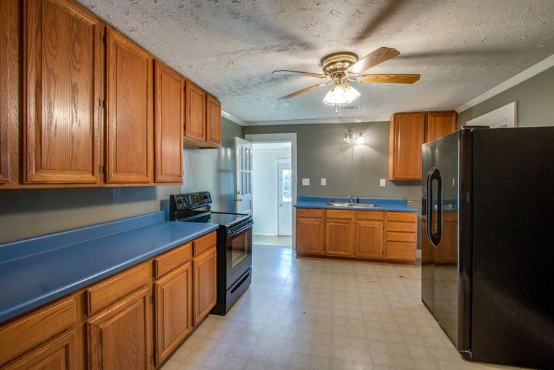 113 Vantrease Rd, Brush Creek, TN 38547