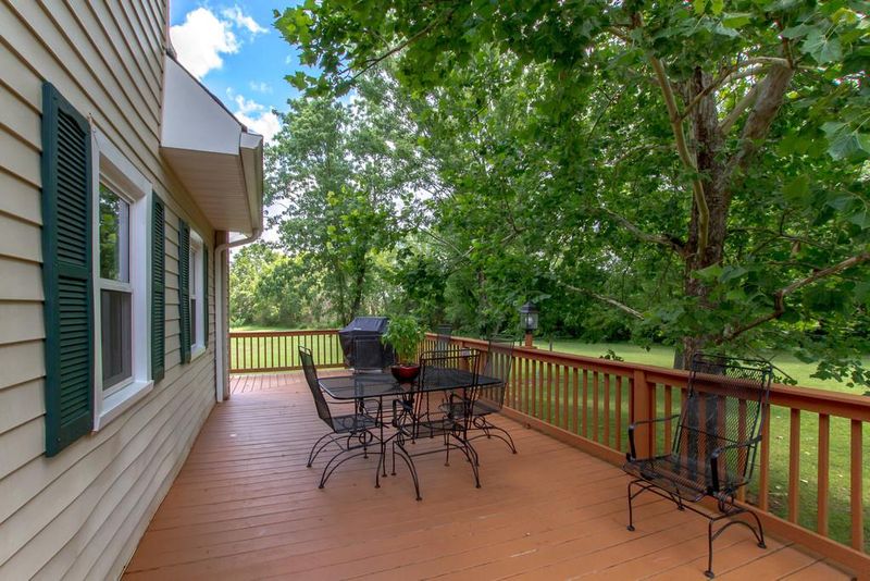 7736 Hughes Rd, Murfreesboro, TN 37127