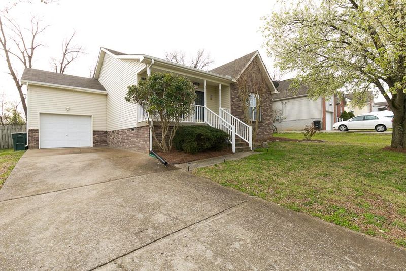 836 Stone Hedge Ct, Old Hickory, TN 37138