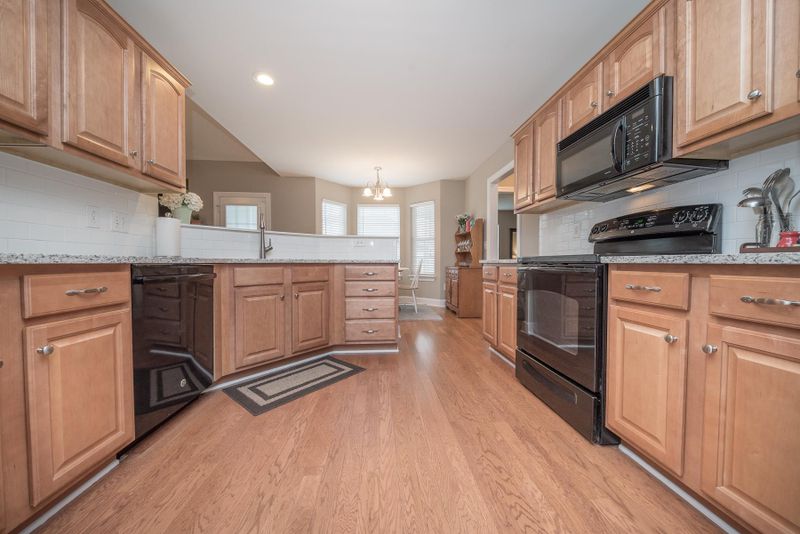 1331 Davy Crockett Dr, Murfreesboro, TN 37129
