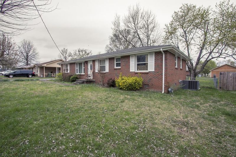 514 Terry Ln, Lebanon, TN 37087
