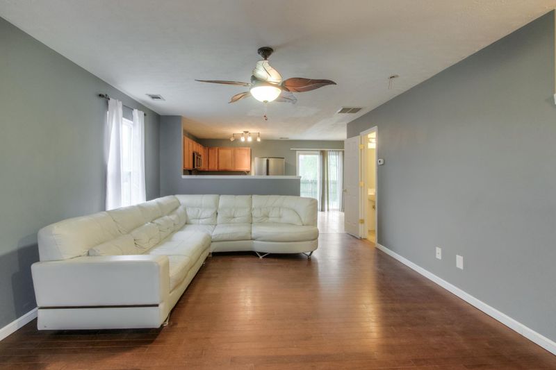 2889 Creekbend Dr, Nashville, TN 37207