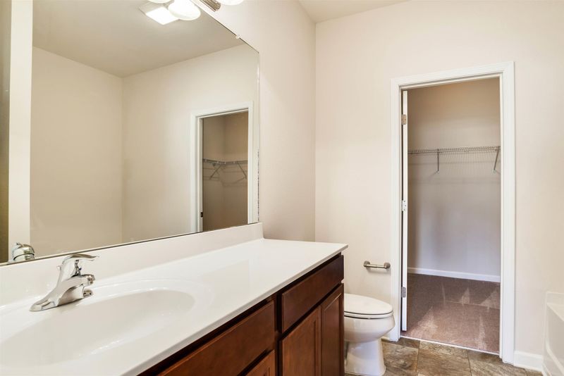 3228 Dizzy Dean Dr, Murfreesboro, TN 37128