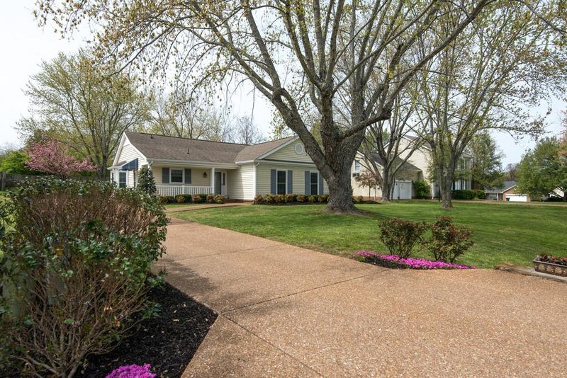 965 Oak Meadow Dr, Franklin, TN 37064