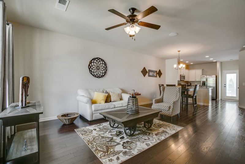916 Brigade Loop, Murfreesboro, TN 37128