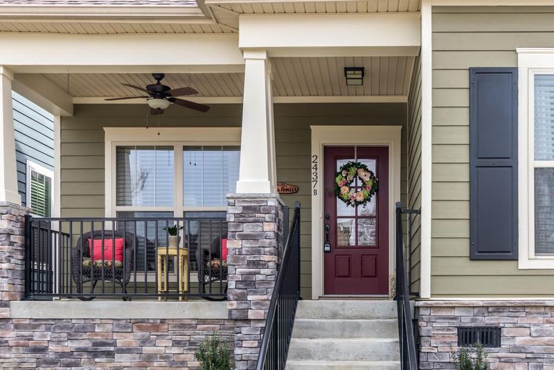 2437B Duxbury Dr, Columbia, TN 38401