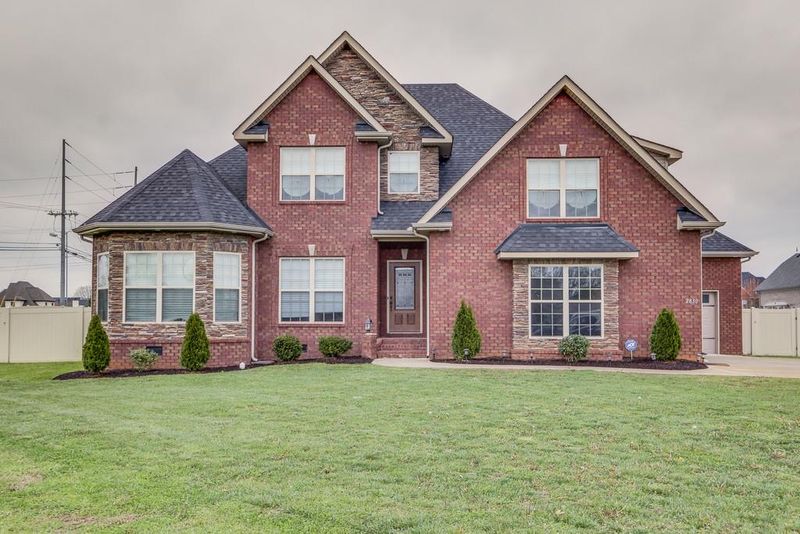 2830 Craythorne Dr, Murfreesboro, TN 37129