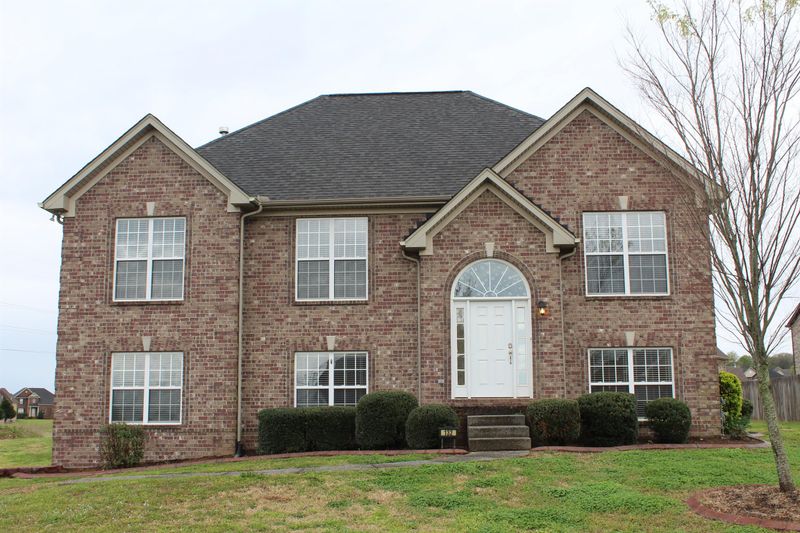 132 Cannons Xing, Hendersonville, TN 37075