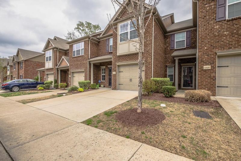 1330 Crown Point Pl #1330, Nashville, TN 37211