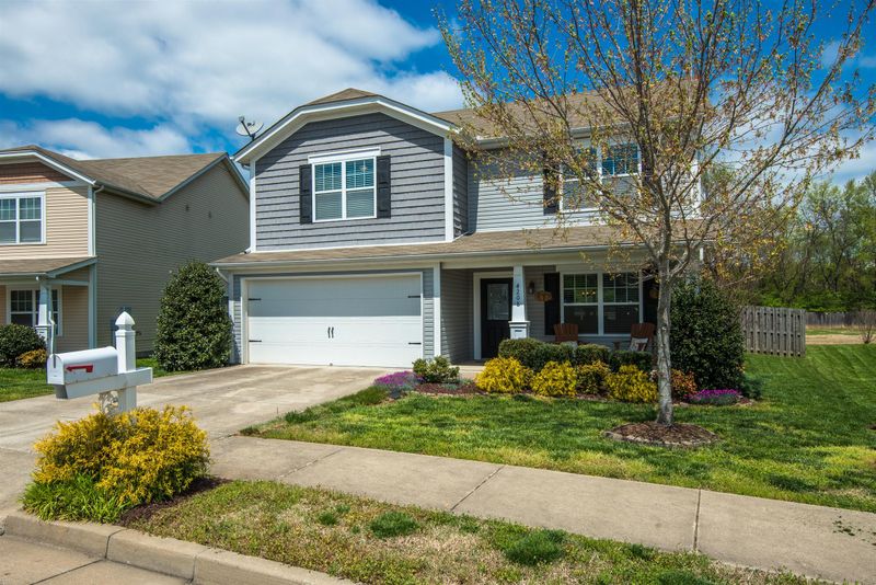 4208 Blackwater Dr, Nashville, TN 37221