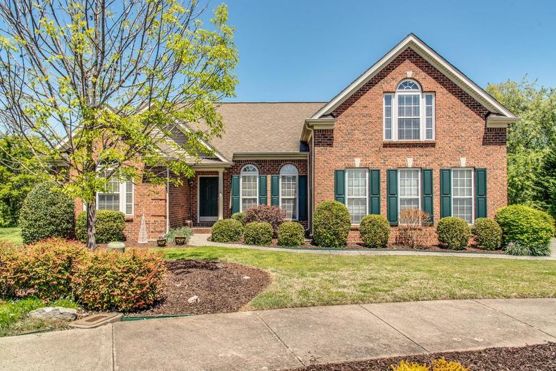2010 Queens Ct, Spring Hill, TN 37174
